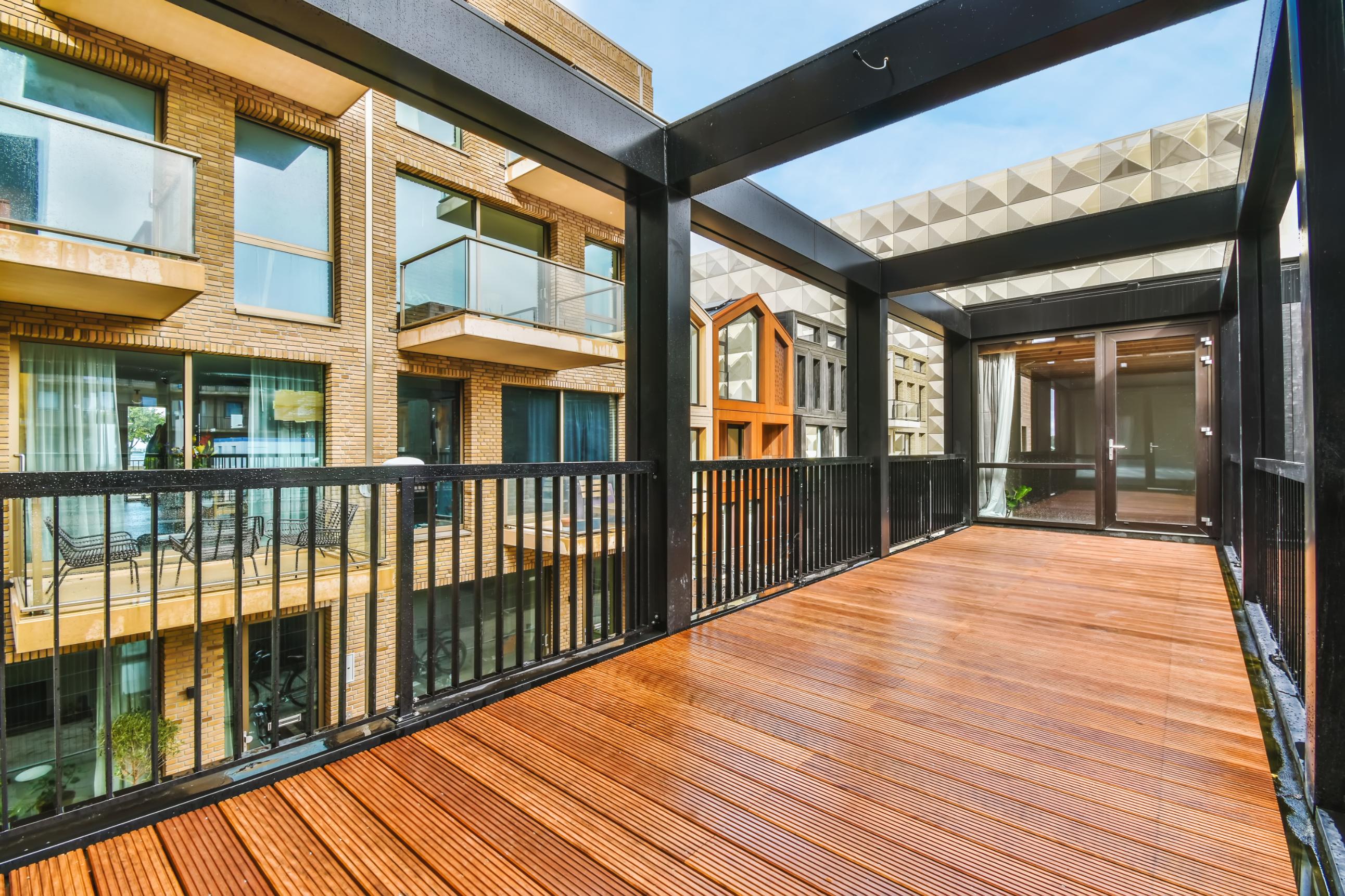 Maximize Space with Multi-Level Decks – The Ultimate Deck Shop