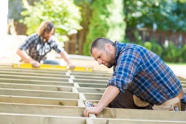 Deck Contractors Come in All Shapes and Sizes - The Ultimate Deck Shop