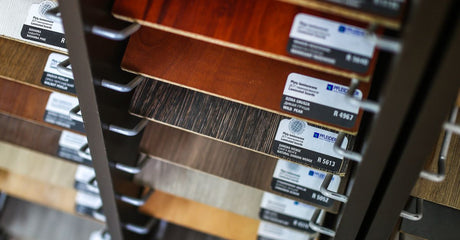 Which Saskatoon deck shop has composite boards in stock that I can compare in person before ordering?