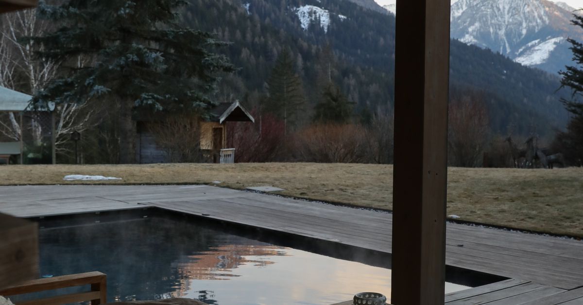 Composite Decking Canada Buyer Guide: What Matters Most Before You Order