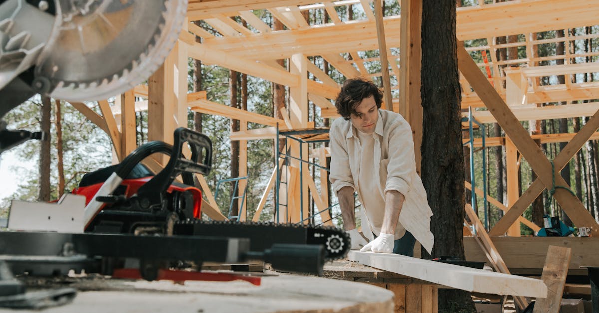 Choosing the Right Magnetic Nut Drivers and Bit Sets for Faster, Flawless Deck Framing in Canada