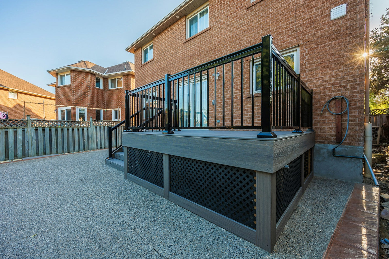 Choosing the Right Deck Railing Design: Tips and Advice – The Ultimate ...