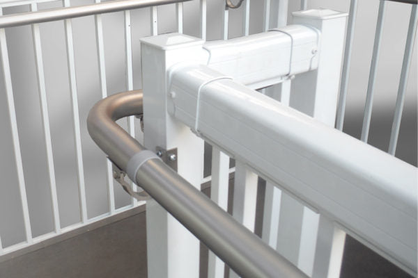 Regal ADA Handrail 90° Return/Corner Satin Aluminum