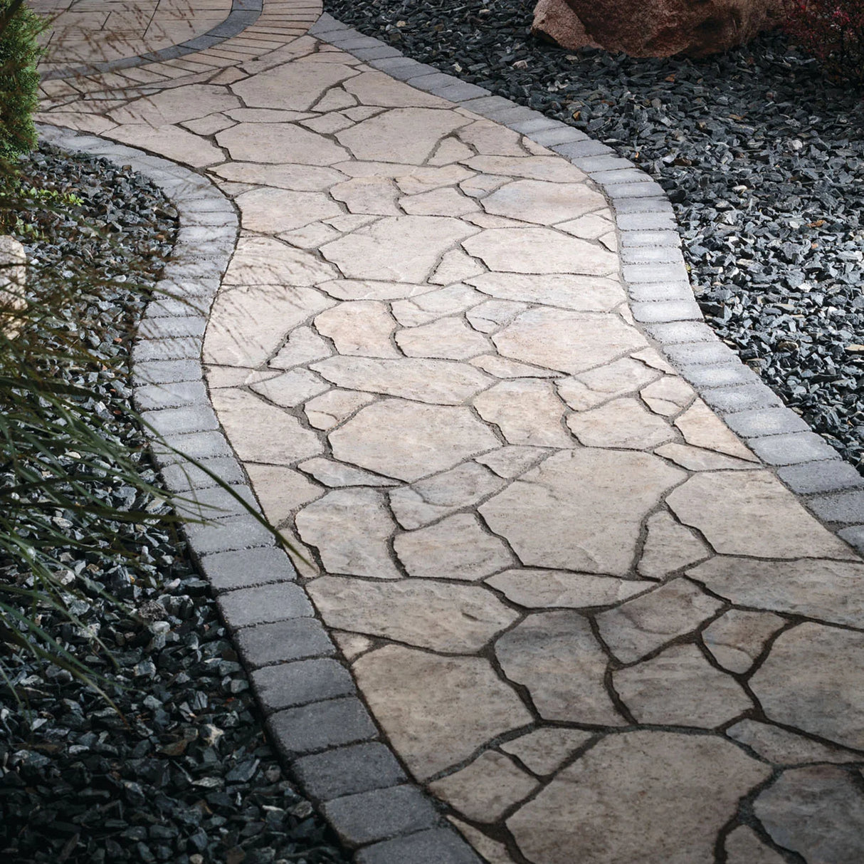 Belgard Mega-Libre Victorian (8.3 sqft/Layer)