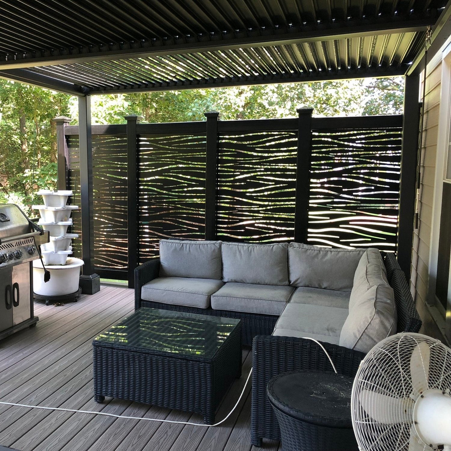 Sunbelly Privacy Screen